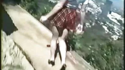 Las perras ponen consoladores transparentes en sus videos de japonesas maduras culos.