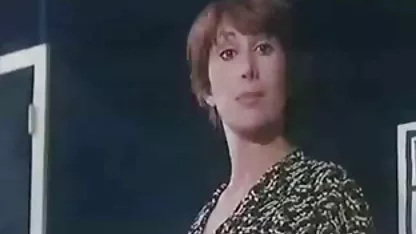 Nena acaricia el coño mujeres japonesas lesbianas antes de la webcam