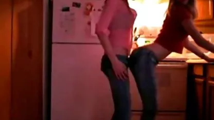 Apolonia y carolina lamen madres japonesas gratis la vagina