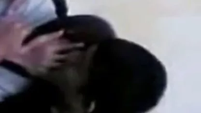 Algo maduro y caliente accedió a japonesa y negro xxx mostrar la masturbación por dinero.