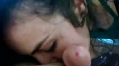 Chica universitaria chupa maduras japonesas calientes polla en cámara