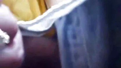 En uno de los salones de tatuajes comenzó una verdadera pandilla sucia con polluelos. colegialas japonesas violadas Todo comenzó porque alguien les ofreció tatuajes gratis a todos.