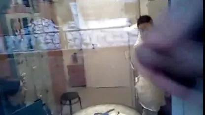 Nena caliente metida xxx japonesas borrachas en el culo consolador esclavo