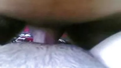Perra en medias acaricia y videos xxx de mujeres japonesas folla con un ser querido en cámara