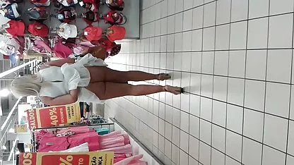 Light puso su culo debajo peliculas pono japonesas de un miembro grueso.