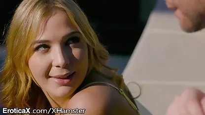 La adolescente Abella, Carly y Keisha follan en sexo grupal con negros maduras tetonas japonesas