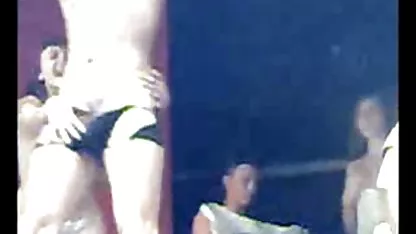 Morena masturbándose en cámara y un poco petardas hd asiaticas tímida