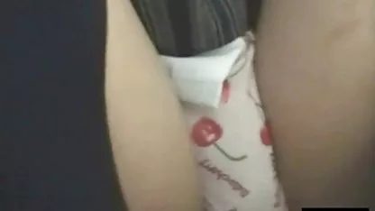 Pelirroja colegialas chinas violadas perra bombea coño y se masturba