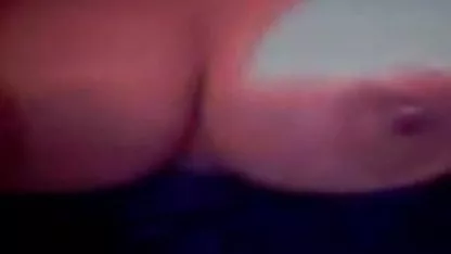 Rubia en medias negras videos de japonesas lesbianas chupando polla