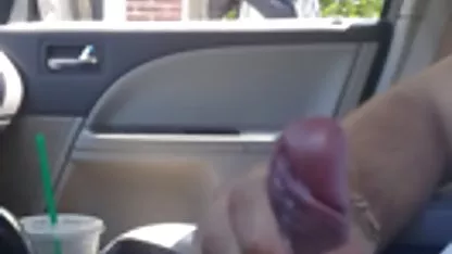Perra de pelo japonesa tetona anal largo chupando polla