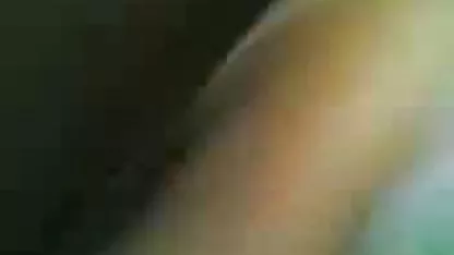 Tres perras jóvenes con hermosas adolecentes chinas xxx figuras, posando en bikini en la veranda