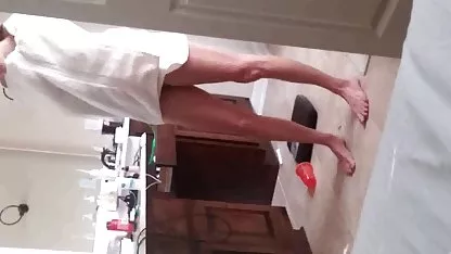 Chica guapa morena se masturba asiaticas tirando dulcemente su coño