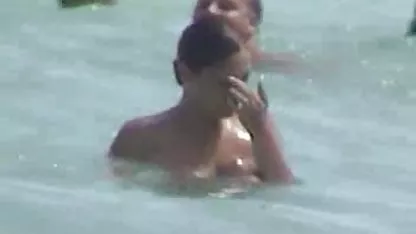 Abby Paradise de 19 años asiaticas x videos recibe una polla en el culo
